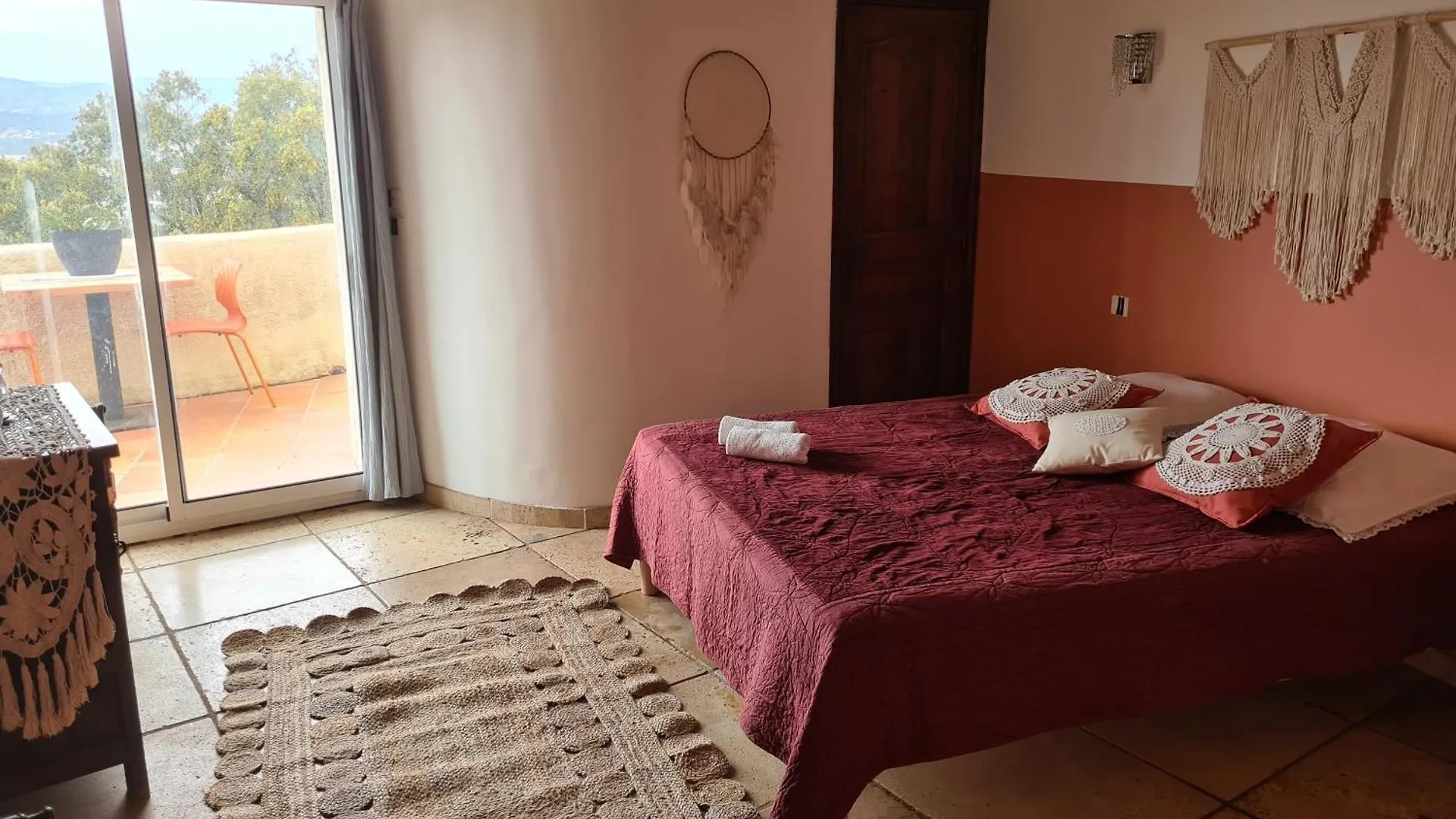 Villa M, Chambres D'Hotes, Vue Mer, Sauna, Piscine A Six-Fours Six-Fours-les-Plages 0*,  Frankrijk