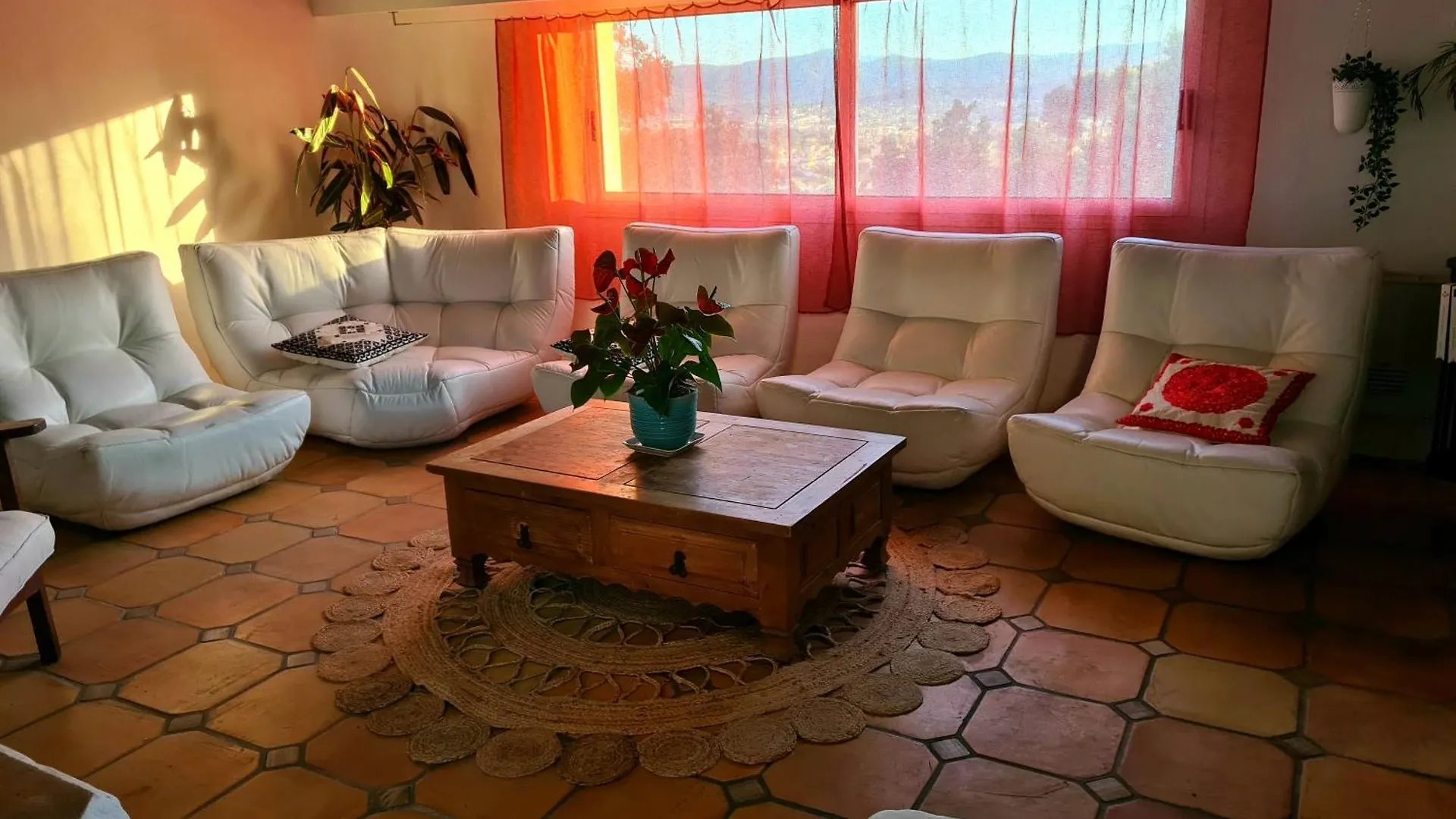 Villa M, Chambres D'Hotes, Vue Mer, Sauna, Piscine A Six-Fours Six-Fours-les-Plages France
